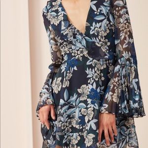 Keepsake mini dress Size M, new with tag